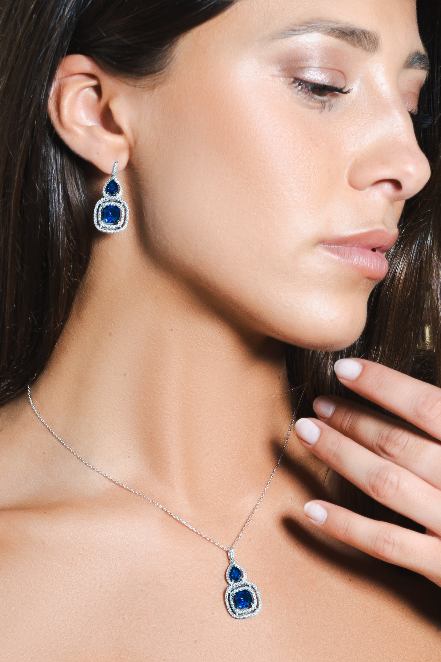 Orecchini Mia in argento 925 e quartz naturali blu e bianchi
